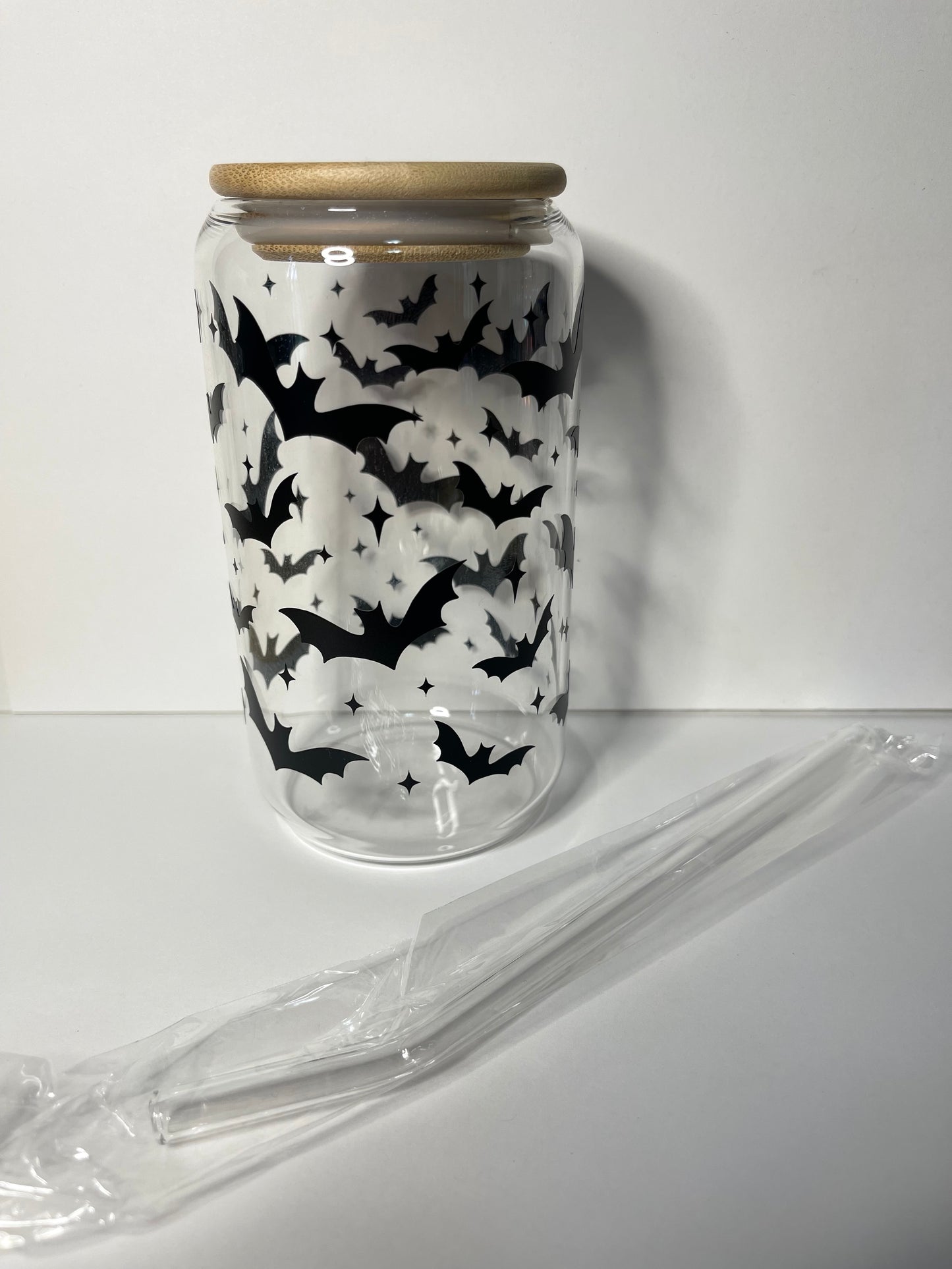 Black Bats 16 Oz Glass Tumbler