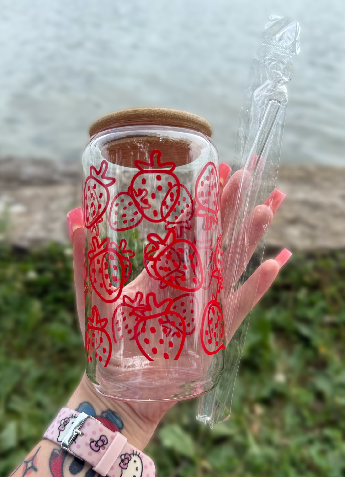 V1 Red Strawberry 16 OZ Glass Tumbler